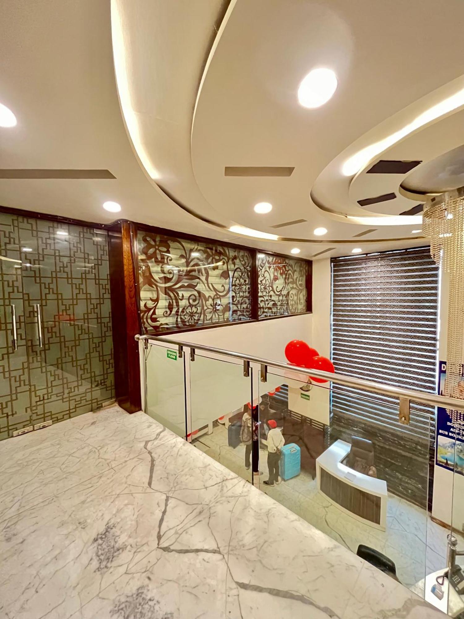 Frankstay -Le Unit By Worth New Delhi Buitenkant foto